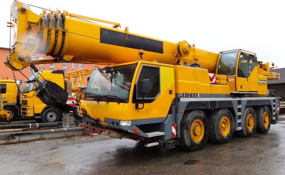 Автокран Liebherr LTM 1060 (60 тонн)