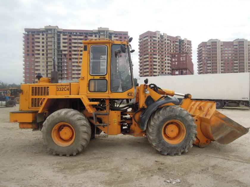 Фронтальный погрузчик Амкодор 332С4