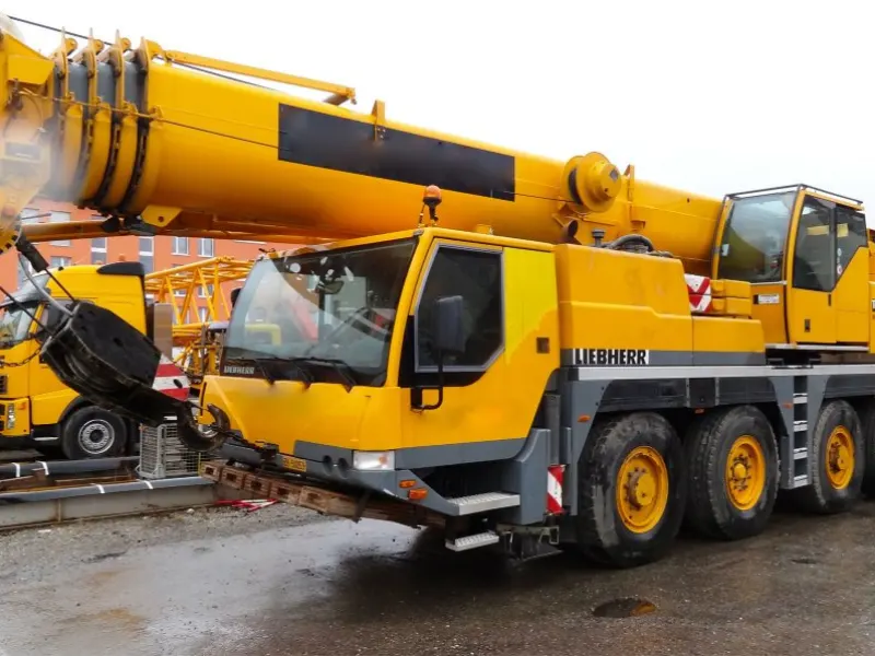Автокран Liebherr LTM 1060 (60 тонн)