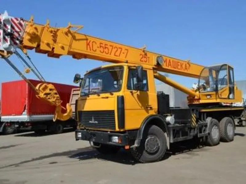 Автокран МАЗ 6303 Машека 25 т 28 м