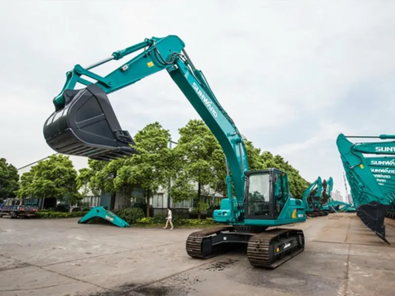 Гусеничный экскаватор SUNWARD SWE215E-3Н