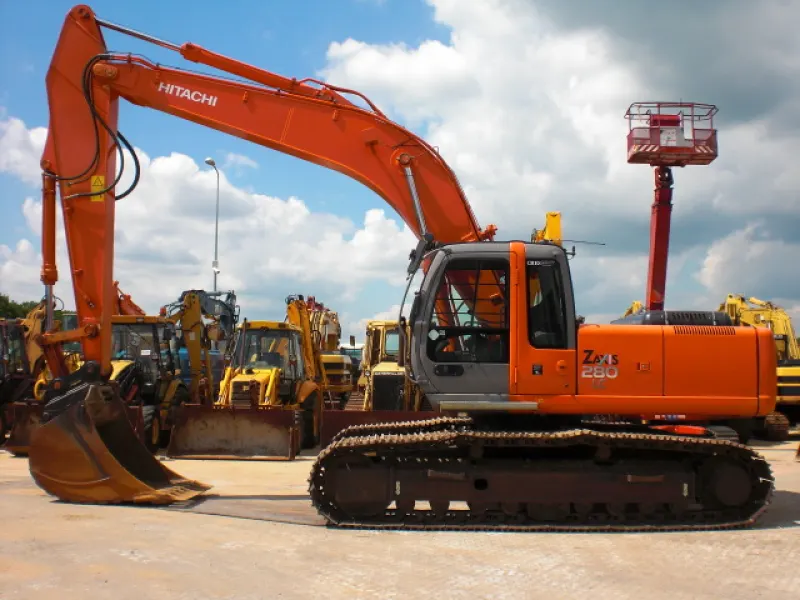 Гусеничный экскаватор Hitachi ZX 280 LCN 29 тонн