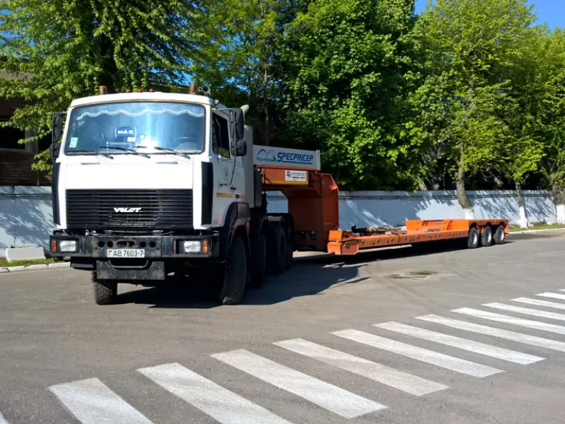 МЗКТ-692374 с п/прицепом 9942D3