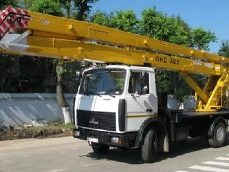 Автовышка МАЗ 6303 ПМС 328 28 м