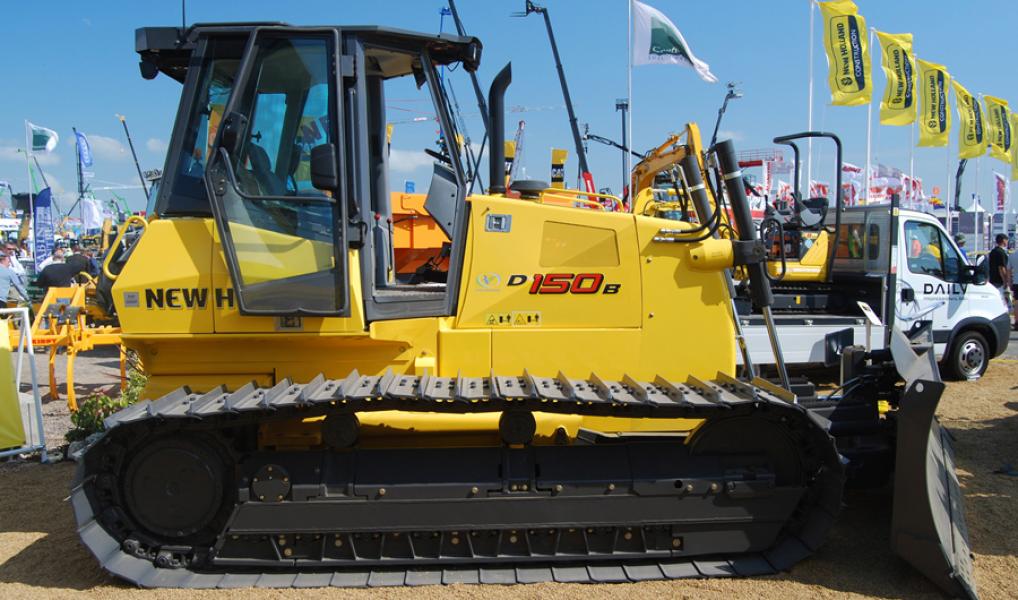 Бульдозер NEW HOLLAND D150