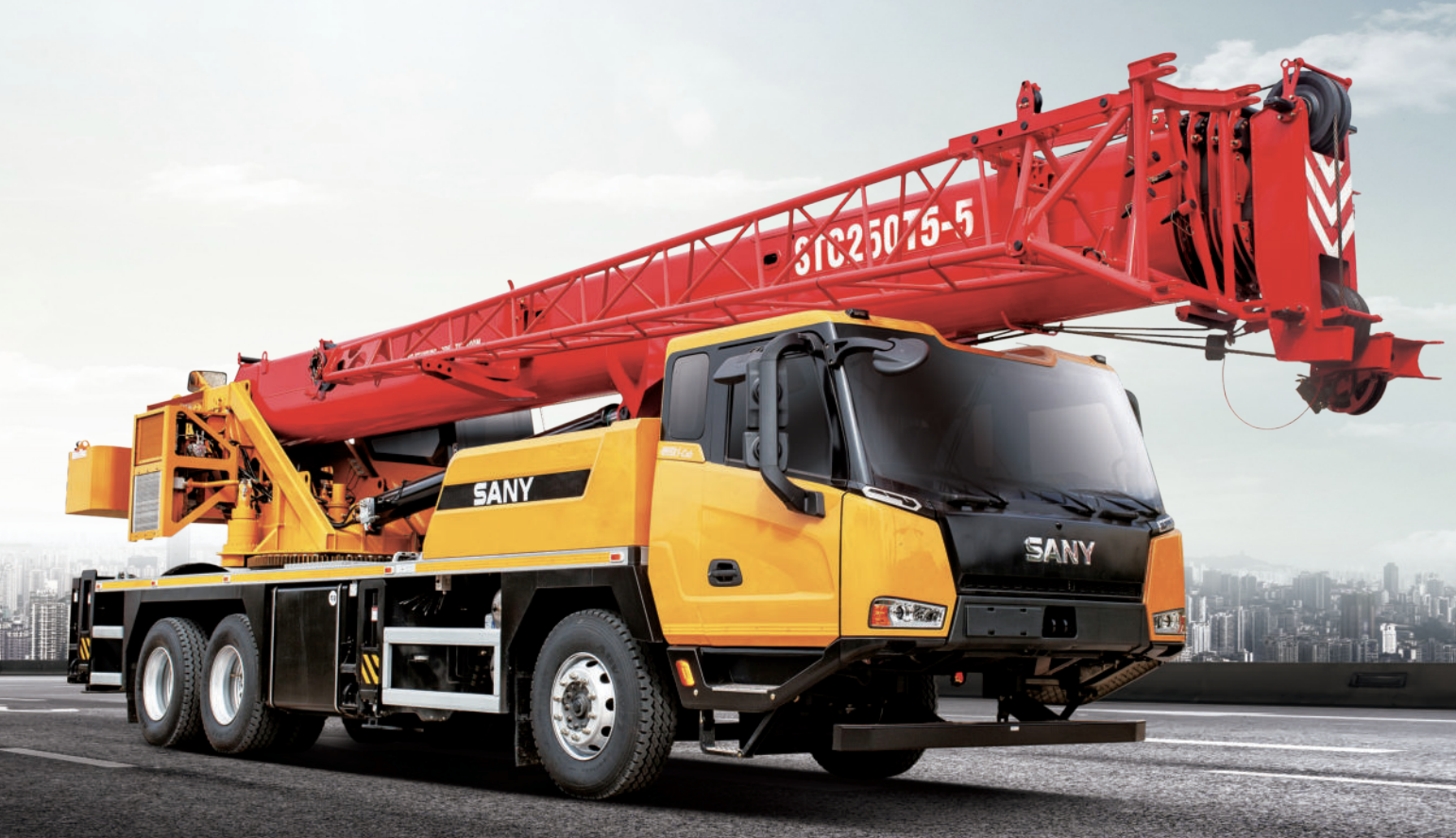 Автомобильный кран SANY STC250T5-5 грузоподъёмностью 25 т